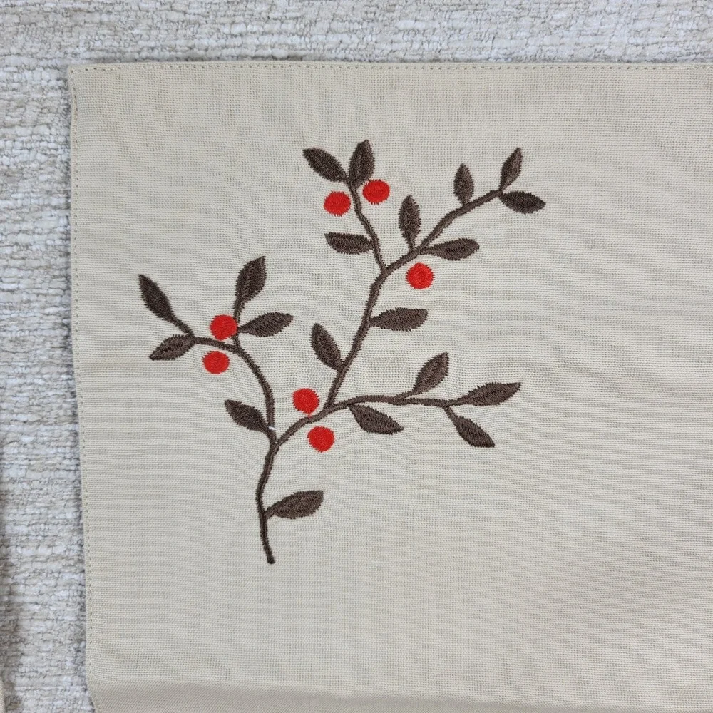 Linum Katarina Brieditis Mistel Placemats Set of 4 Beige Embroidered Christmas